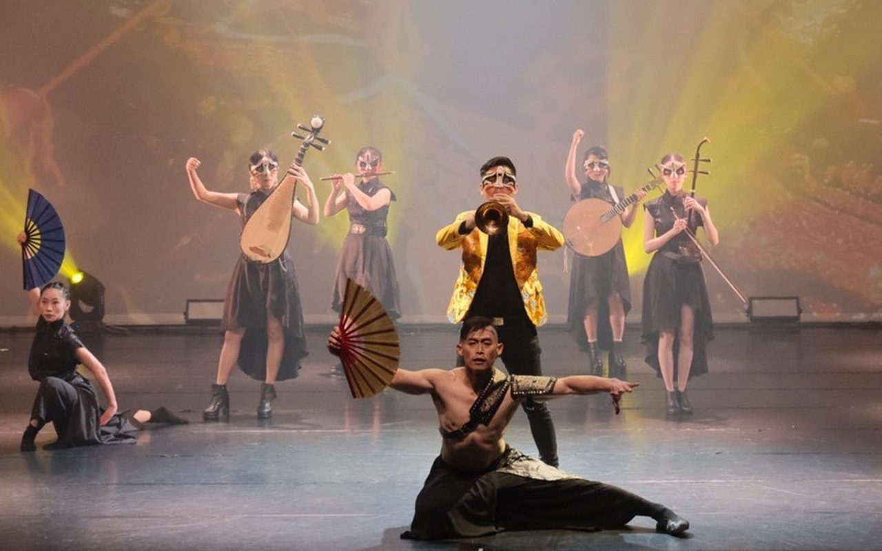 The Rose and Alfred Miniaci Performing Arts Center — Davie