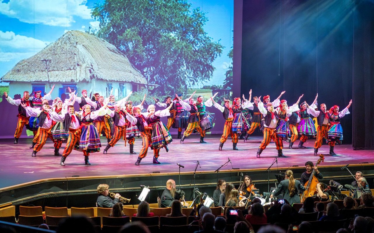 WICI SONG & DANCE COMPANY — Chicago