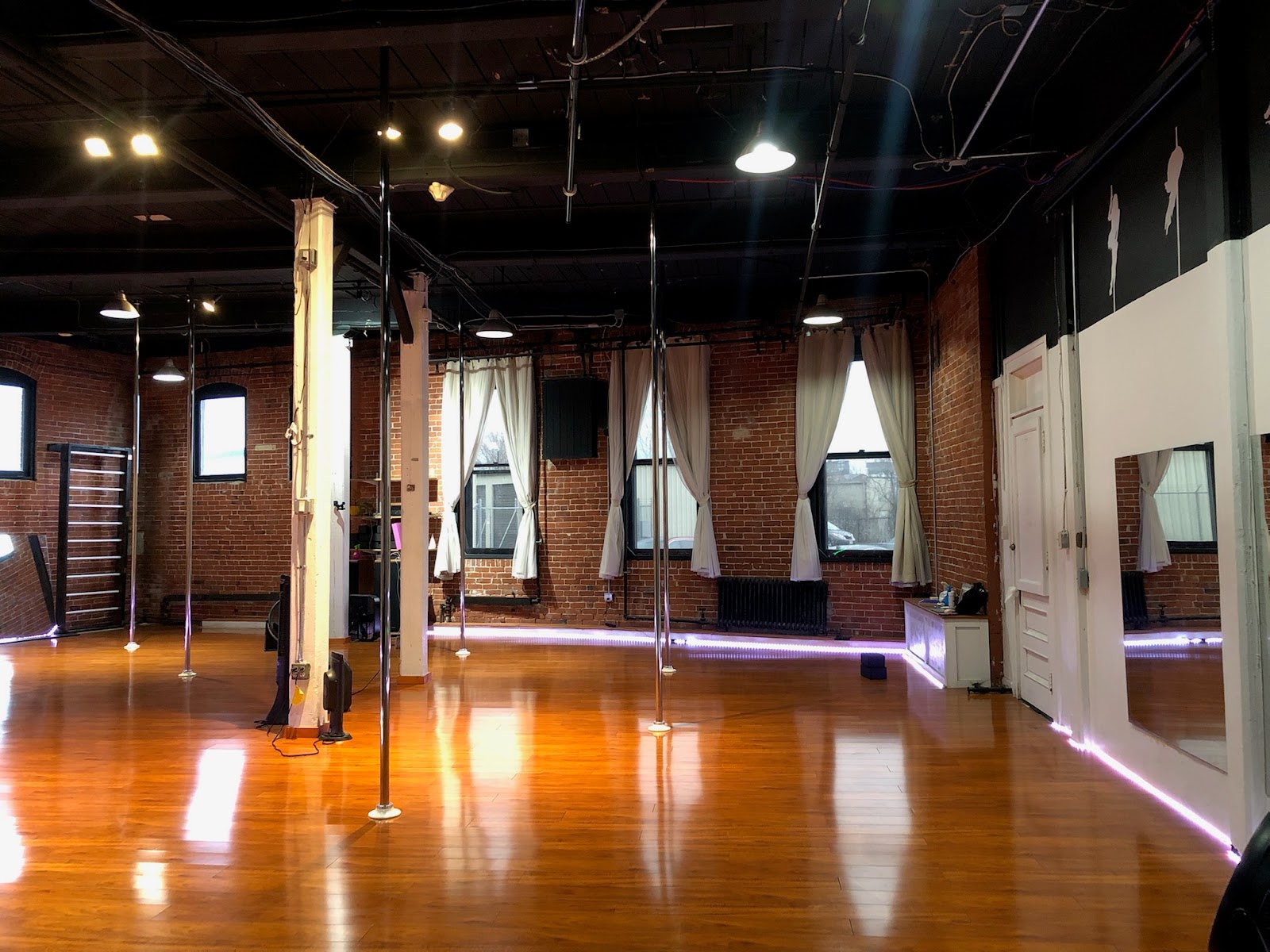 Soul Pole Dance Studio — Springfield