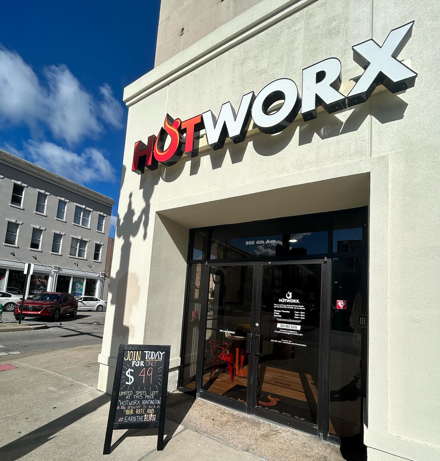 HOTWORX- Huntington, WV — Huntington