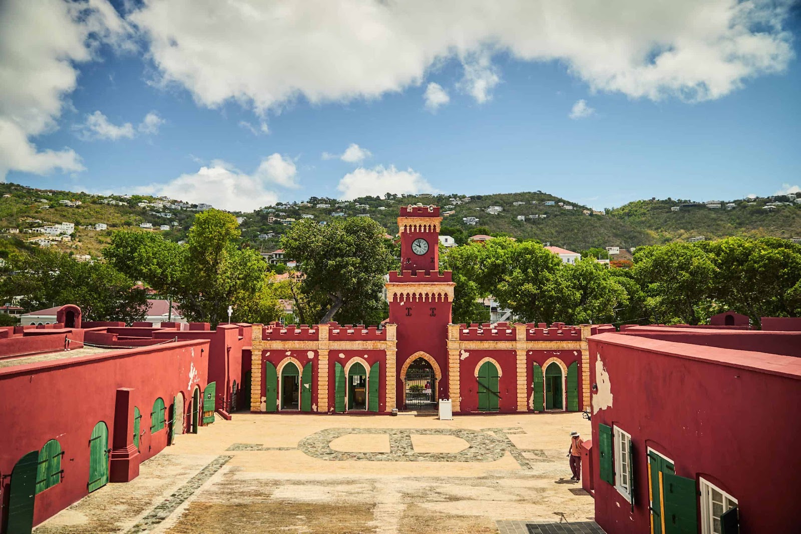 Studio Tours & Taxi — Charlotte Amalie