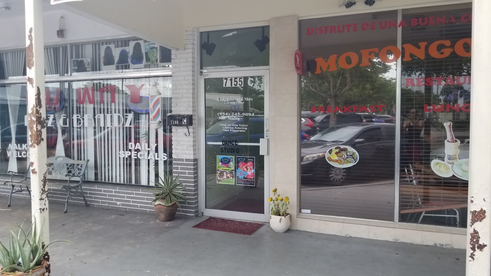 iMaster Studios — Pembroke Pines