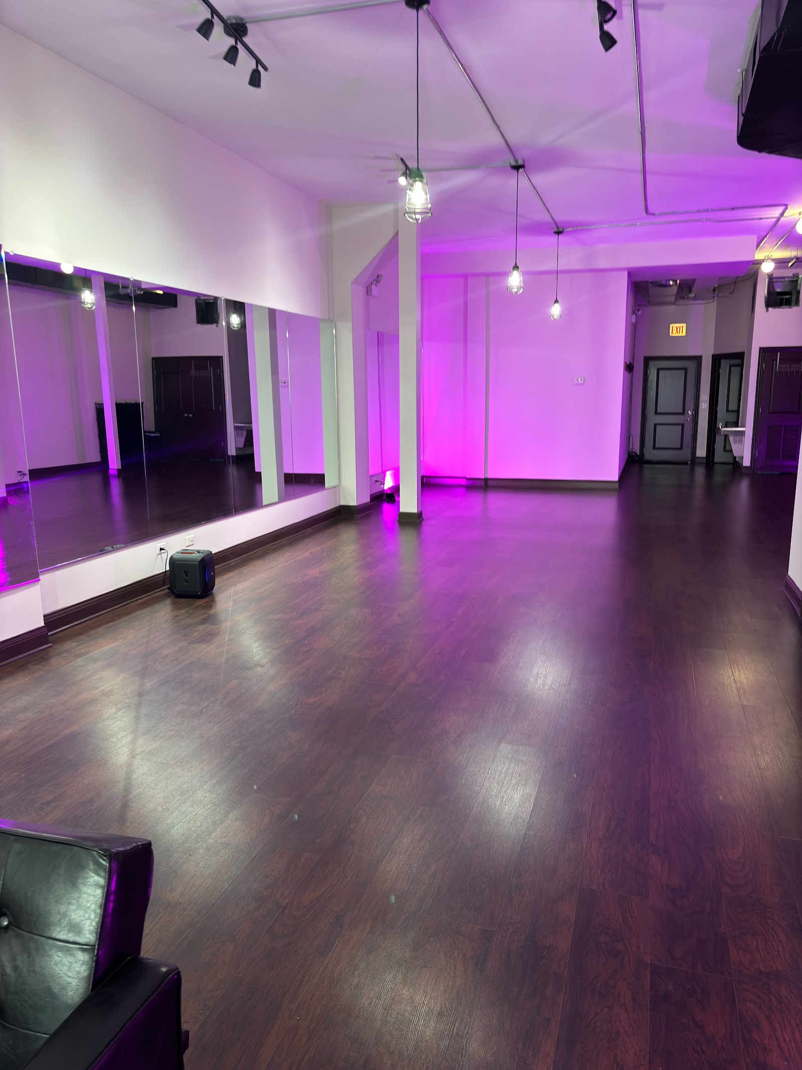 DivaDance® Chicago - Lakeview — Chicago