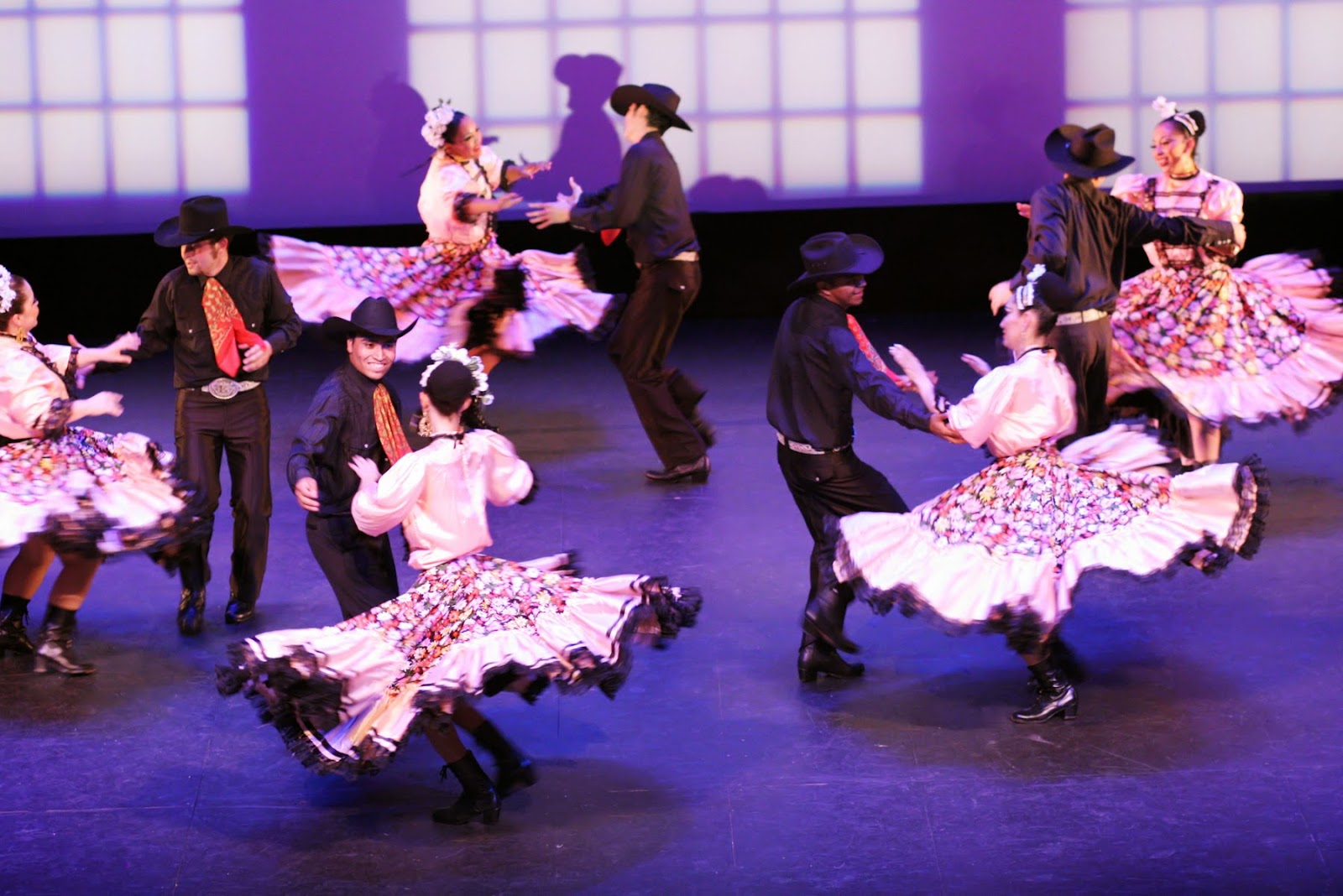 BALLET FOLKLORICO LEYENDA — Riverside