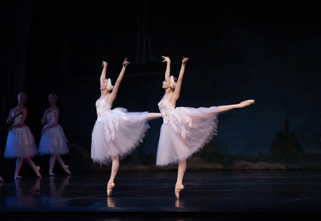 Mobile Ballet — Mobile