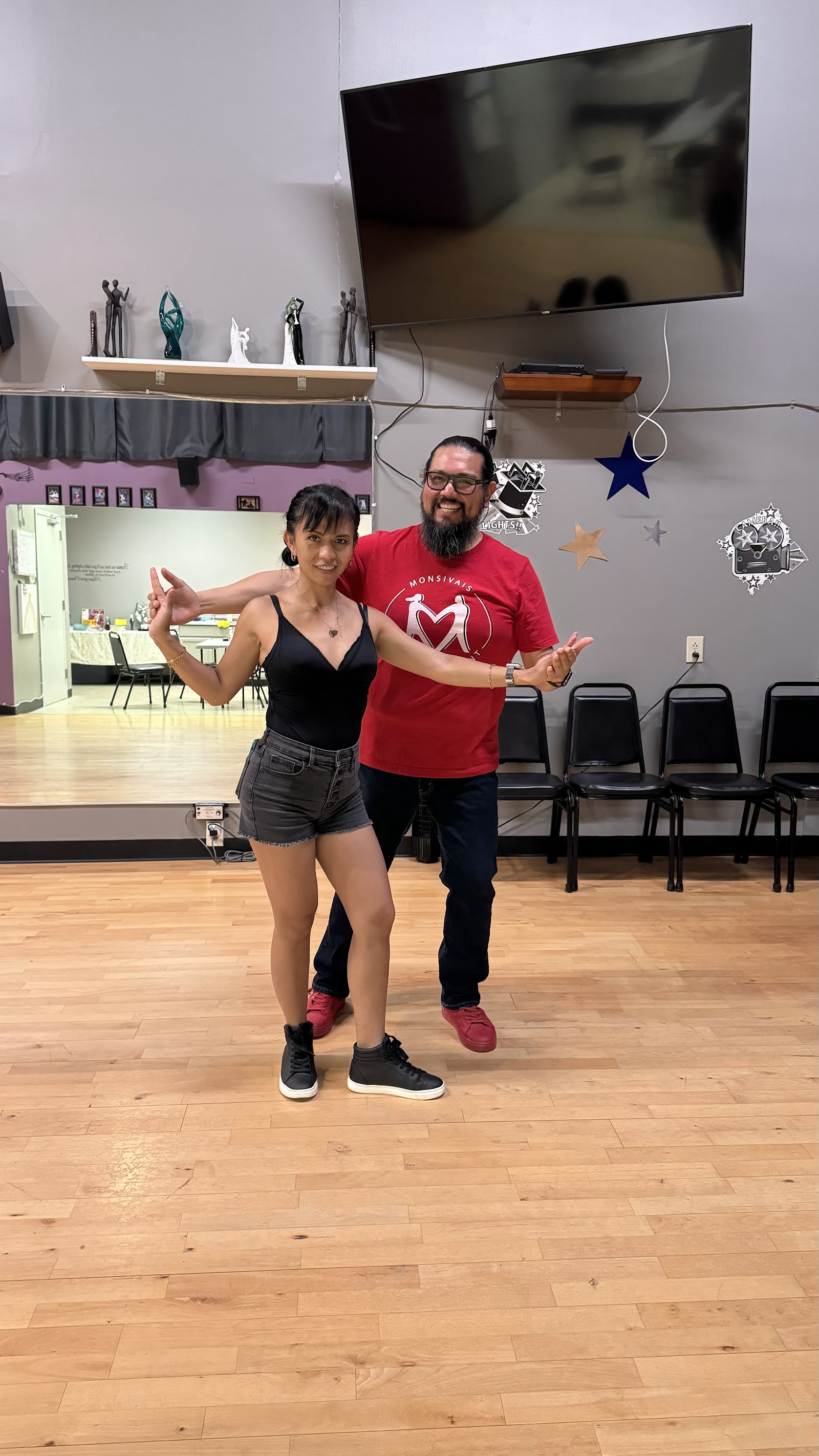 Dance With Noe — Nashville