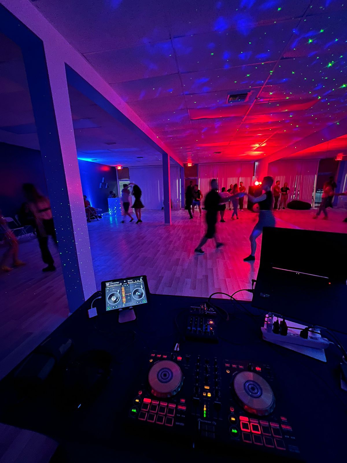 Zouk Miami: Zouk United Dance Studio — Hallandale Beach