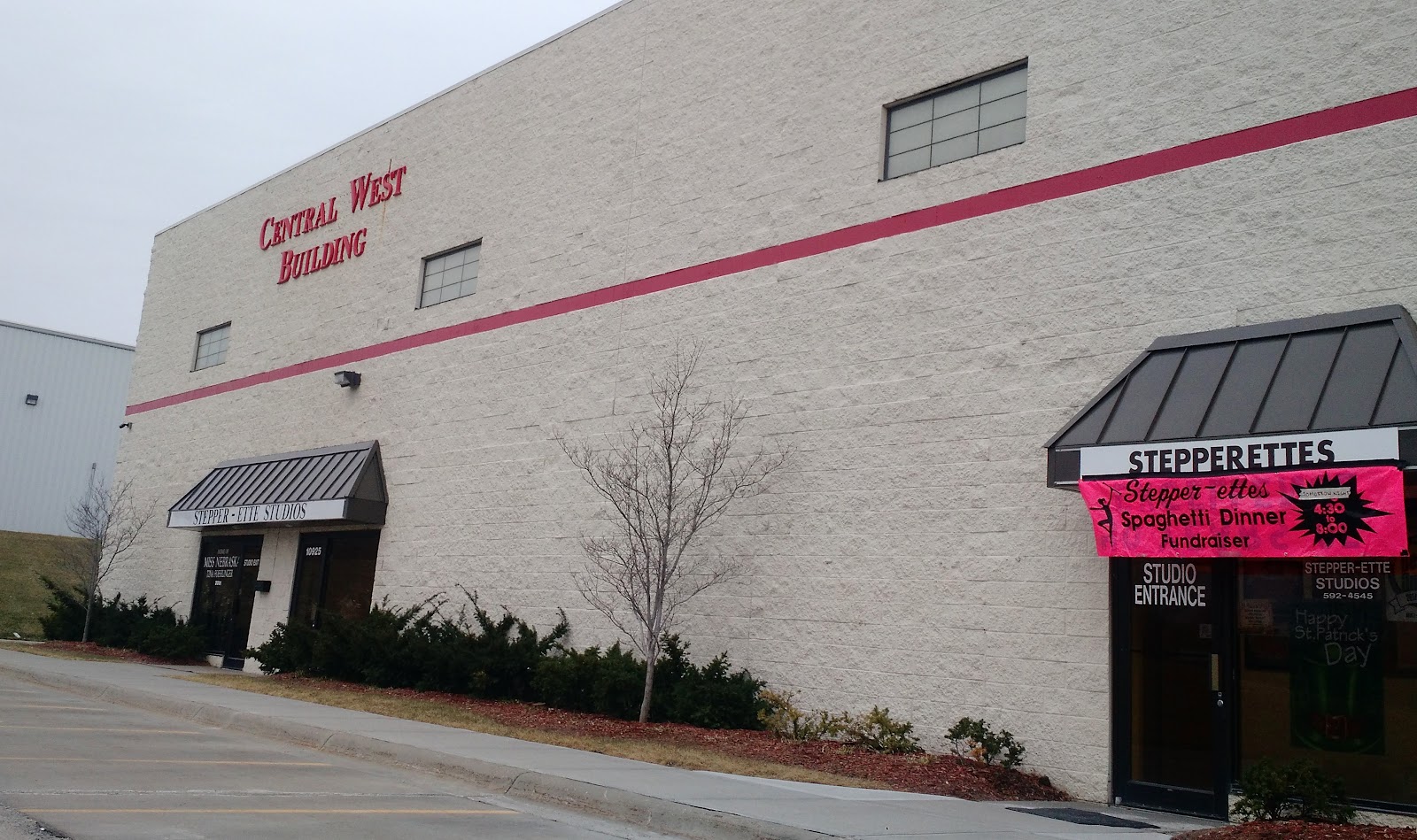 Stepper-ettes Baton & Dance — La Vista