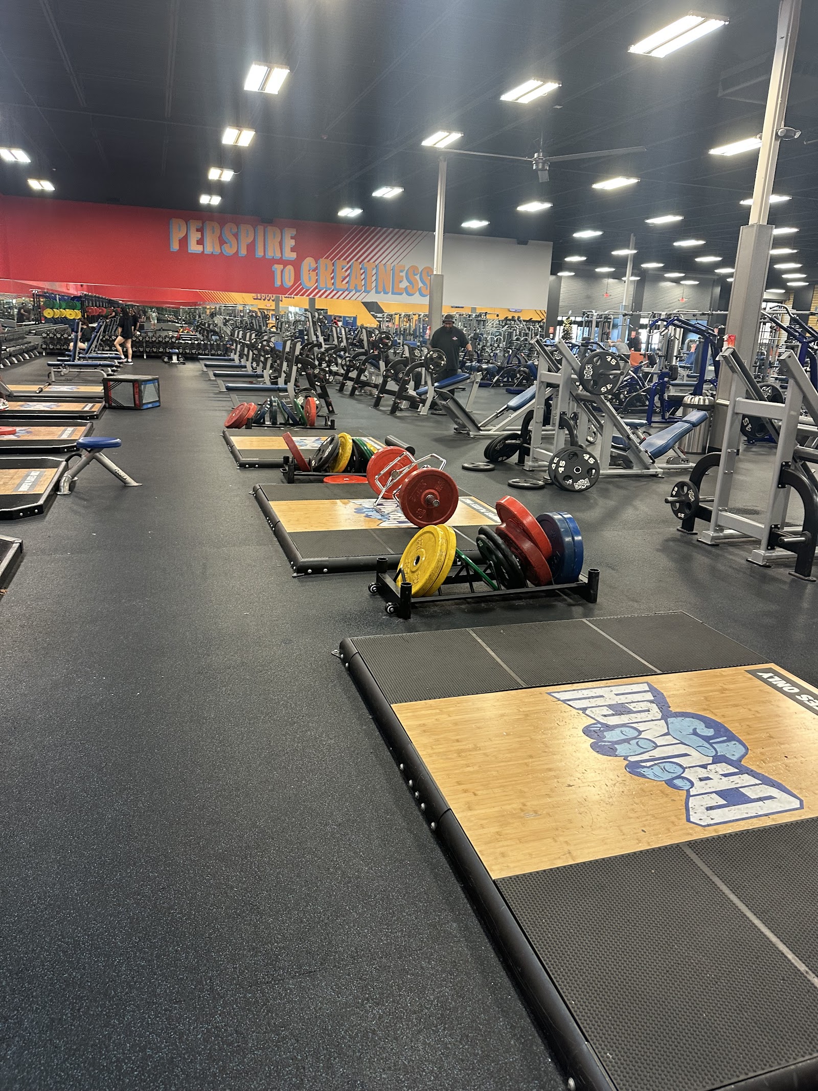 Crunch Fitness - Tuscaloosa — Tuscaloosa