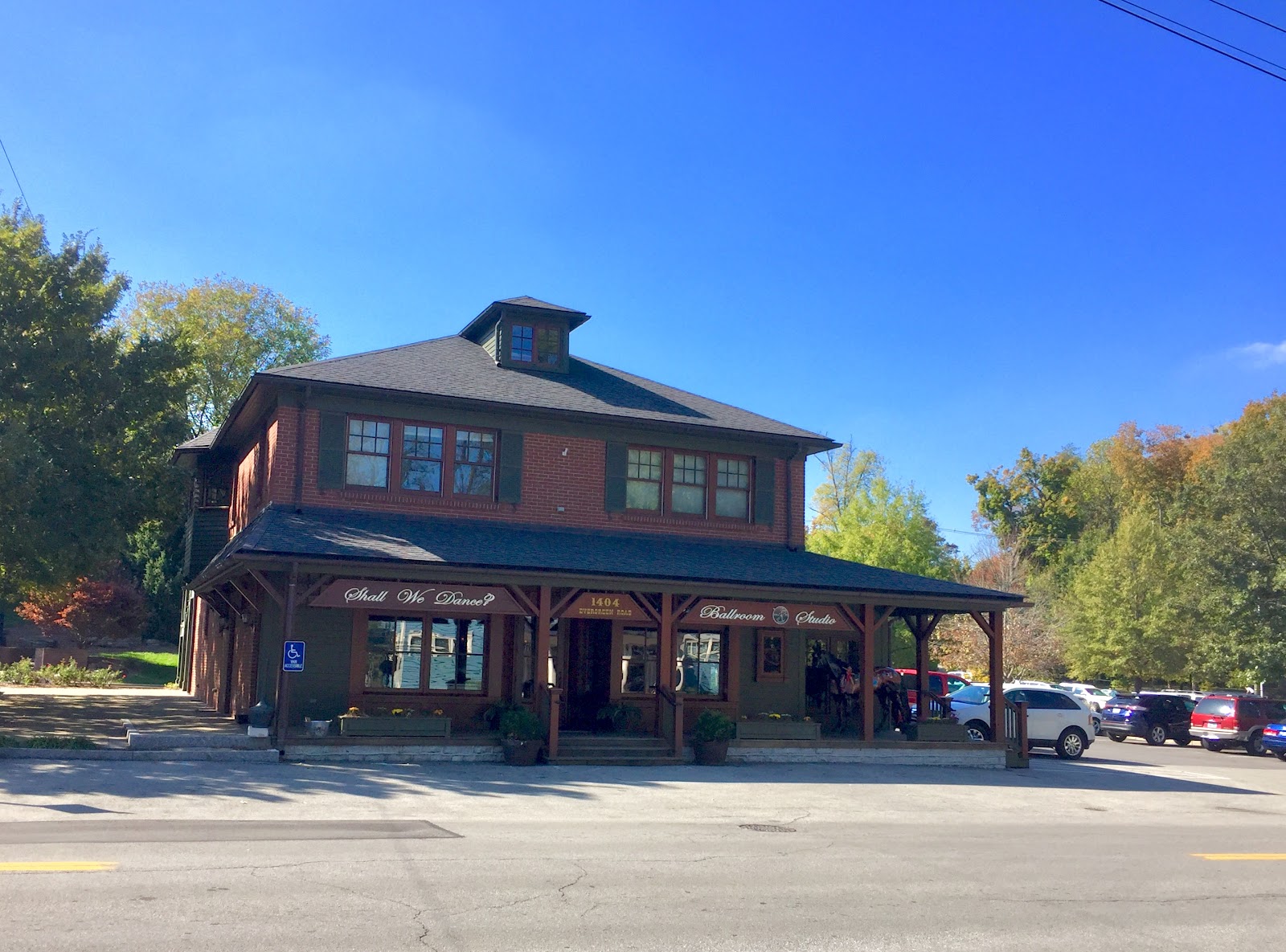 Ballroom Dance Lessons Louisville KY — Louisville