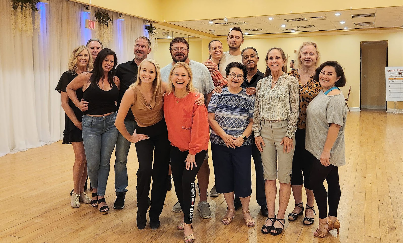 Salsa & Bachata with Kamila — Largo