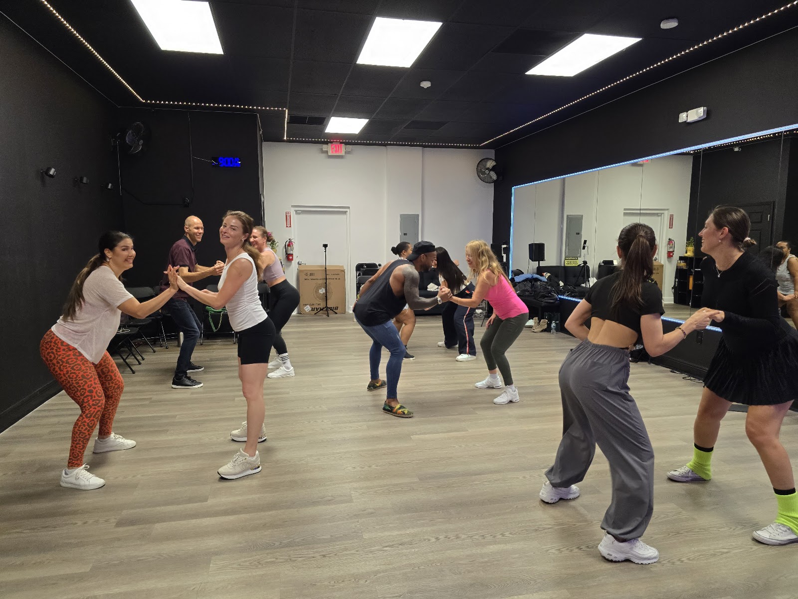 Miami Bachata Fusion — Hollywood