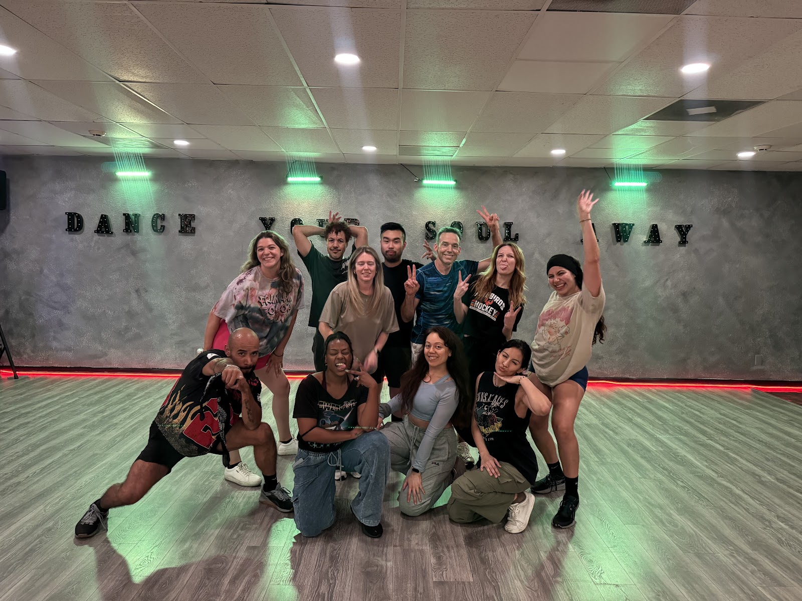 SOS DANCE STUDIO — Palm Desert