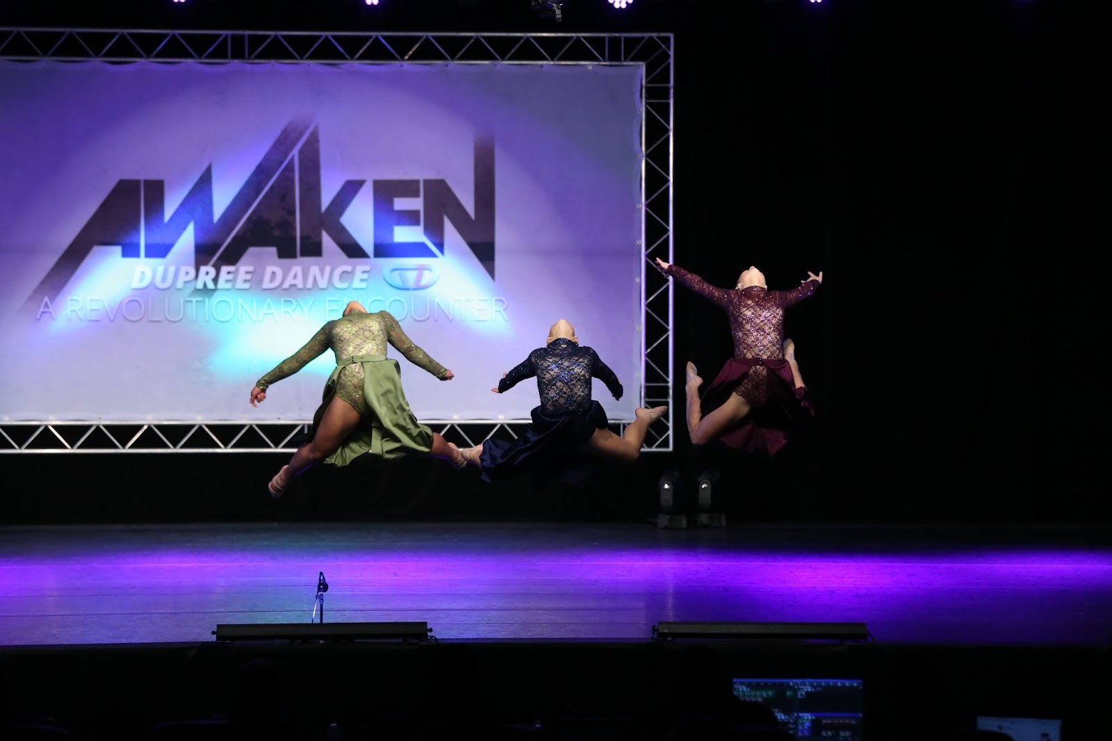 Moves Dance Studio, Inc. — North Aurora