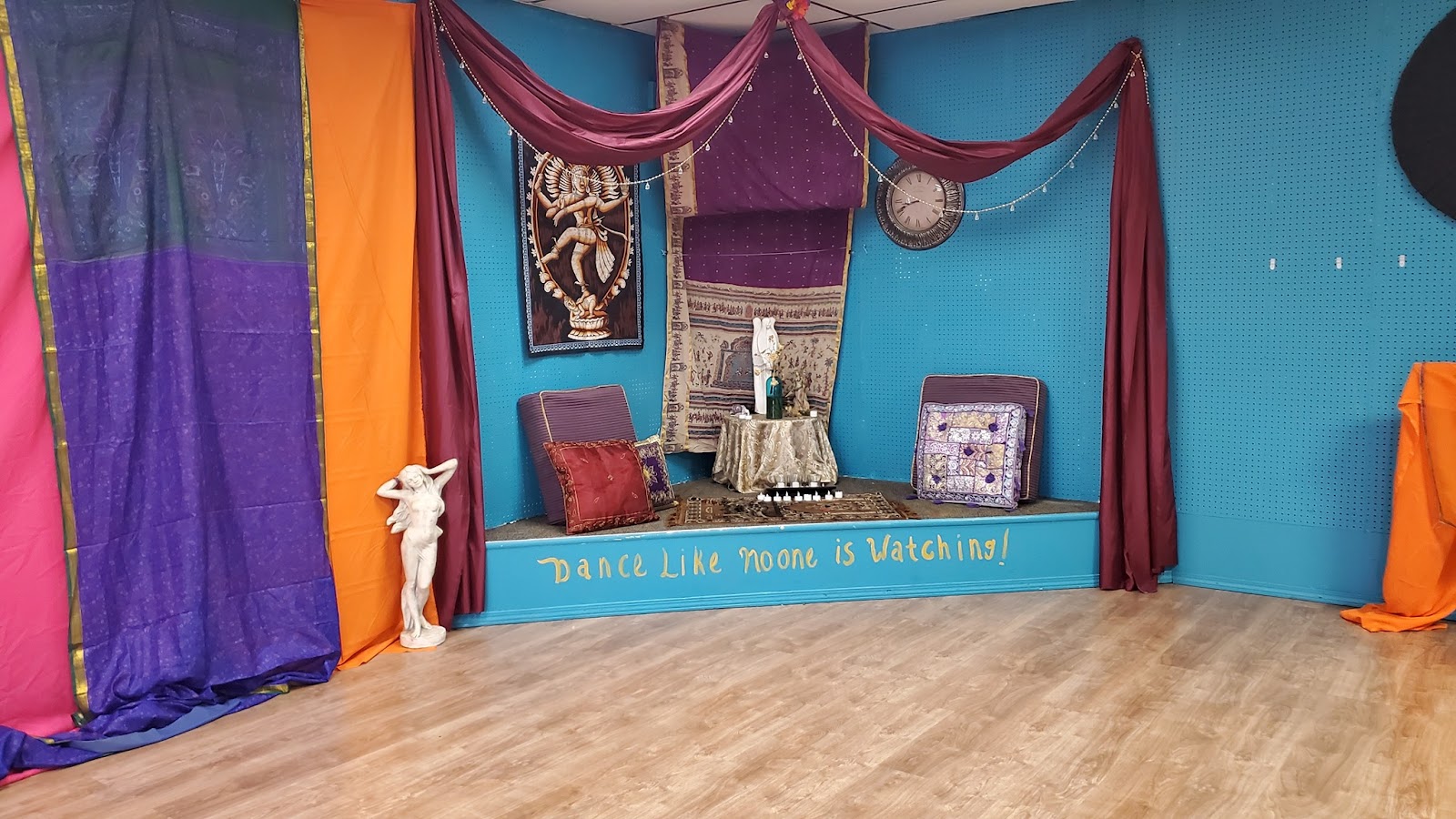 Red Moon Studio — Springfield