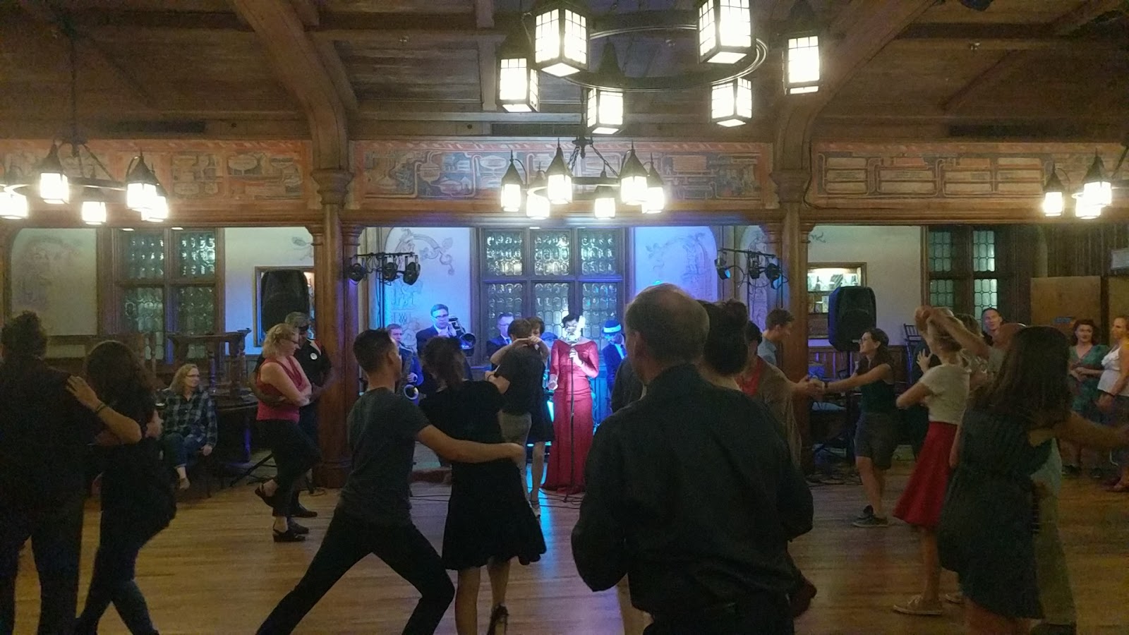 Cream City Swing Dance — Milwaukee