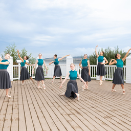 Paradosi Ballet Company logo