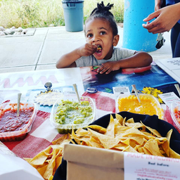 THAT SALSA LADY logo