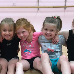 Prima Dance Studio logo