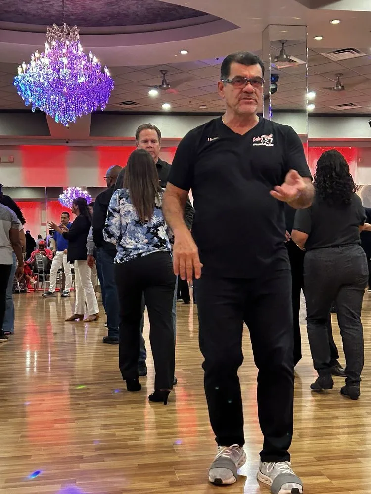 Salsa Heat Dance Studio - Salsa and Bachata classes — photo 12