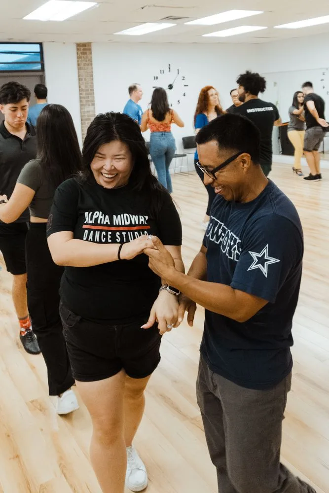 Salsabysal Dance Studio Of Salsa, Bachata & Cumbia — photo 10