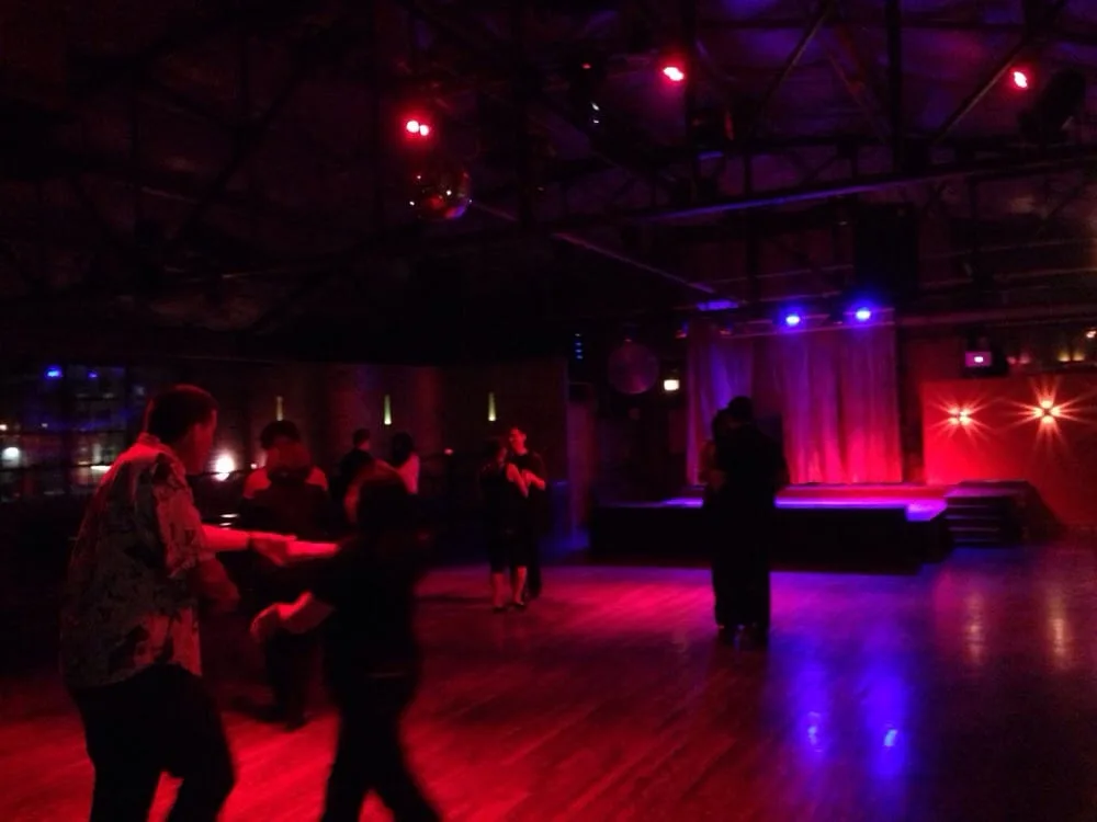 Salsa with Senora and Jig at La Rumba — photo 4