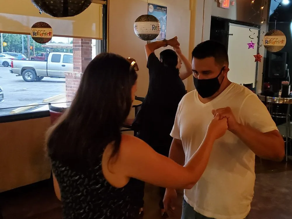 Salsa Lessons — photo 6