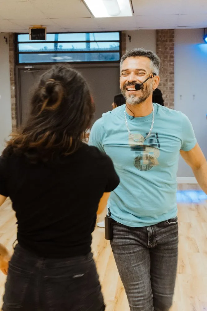 Salsabysal Dance Studio Of Salsa, Bachata & Cumbia — photo 9