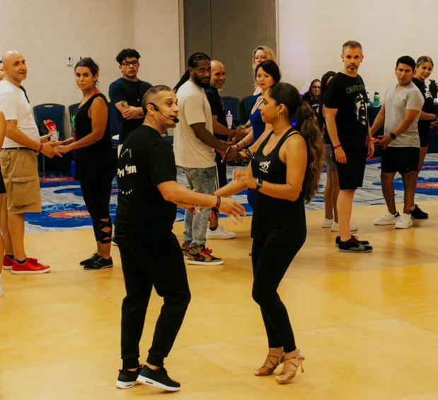Salsa Heat Dance Studio - Salsa and Bachata classes — photo 10