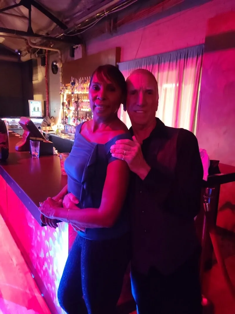 Salsa with Senora and Jig at La Rumba — photo 2